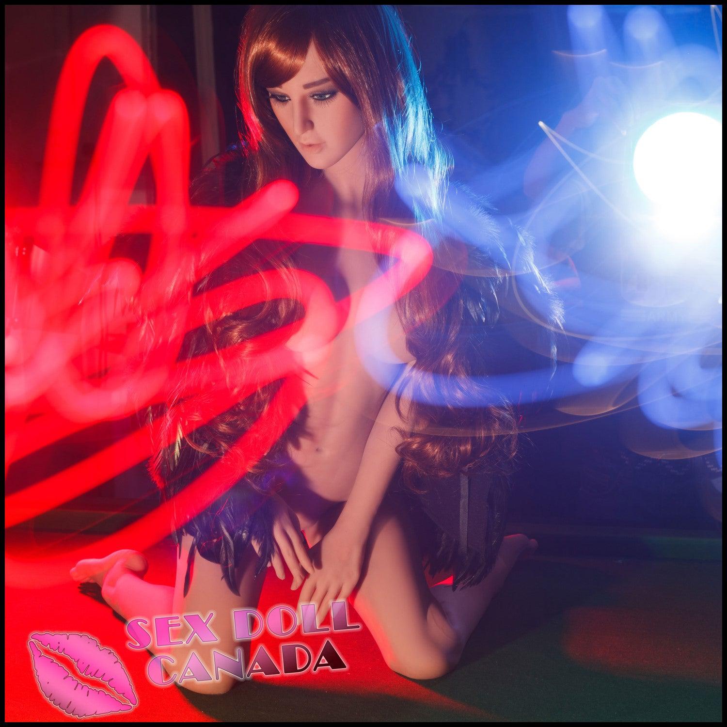 Climax Realistic Sex Doll Small Waist Big Tits Breasts Brunette Hair