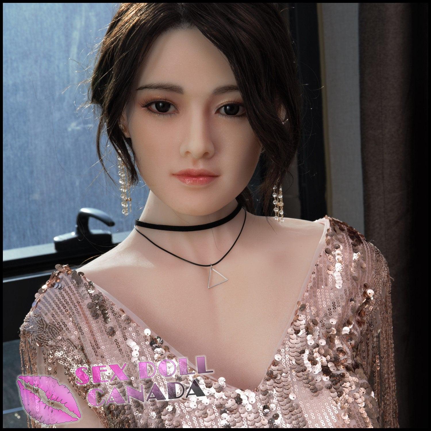 Starpery Realistic Sex Doll Small Waist Black Hair Big Tits  Breasts