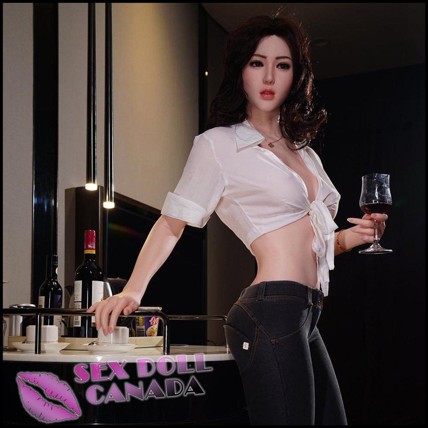 Gynoid Tech Realistic Sex Doll Asian  Japanese  Chinese Fit  Athletic Huge Tits  Boobs